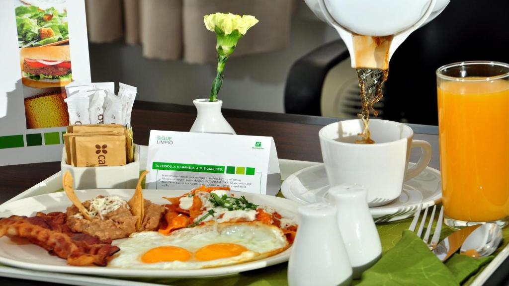 Holiday Inn Tijuana Zona Rio by IHG - 2