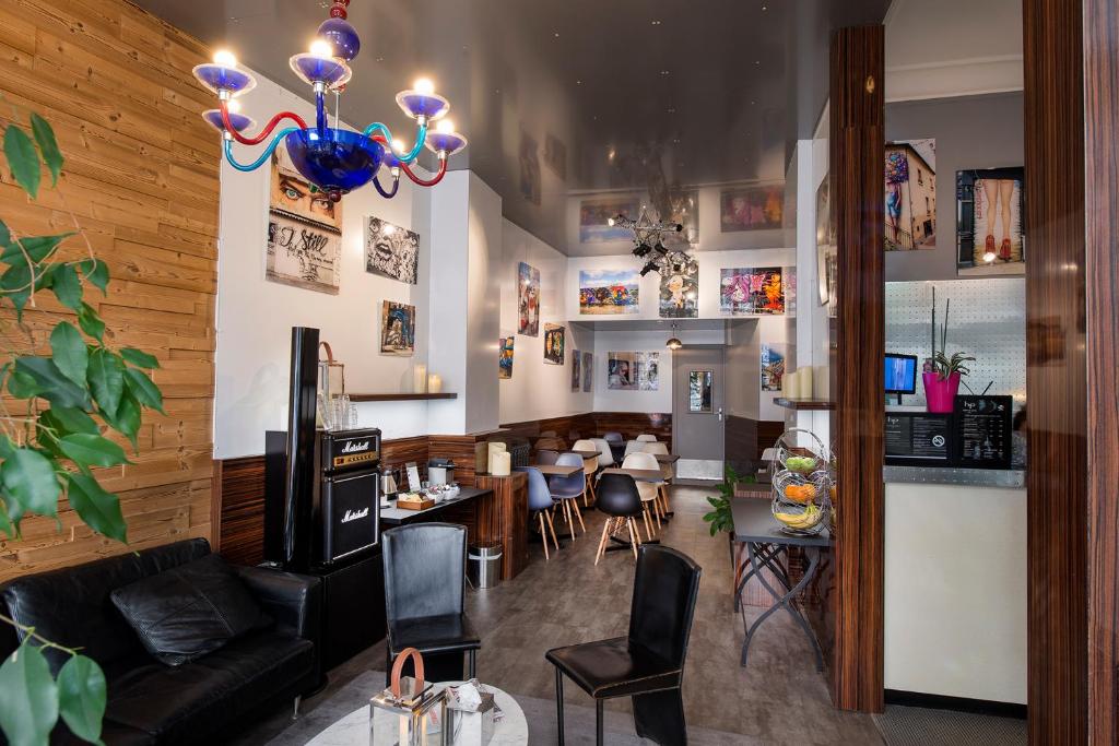 Bar/lounge, Hotel de Paris in Lyon