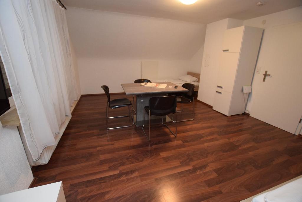 Apartment Ostfildern-Nellingen II photo
