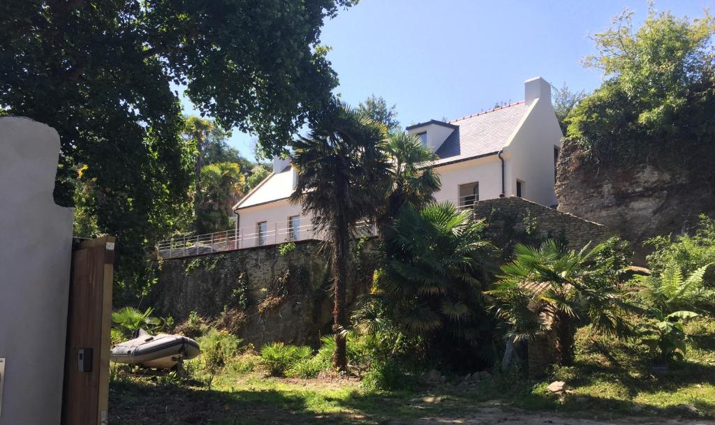 Maison ORGO, Le Palais