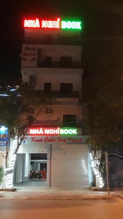 Nha nghi Book photo