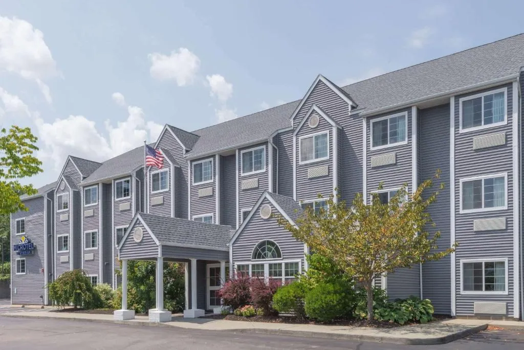 Microtel Inn & Suites by Wyndham Uncasville Casino Area，位于安卡斯维尔的酒店