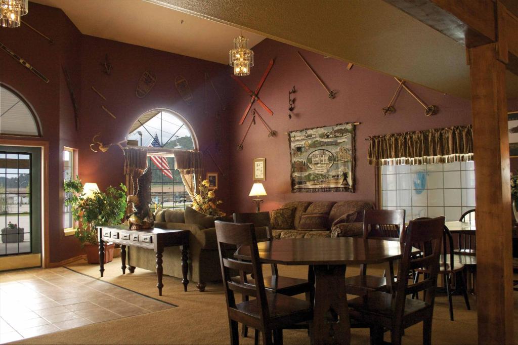 FairBridge Inn and Suites Kellogg photo