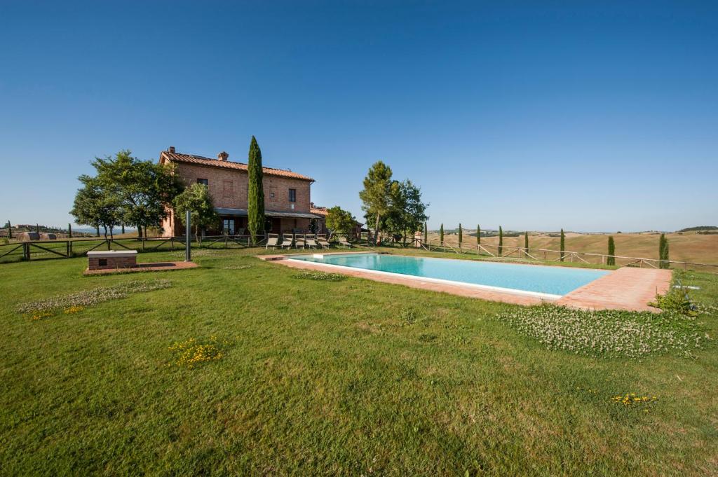 San Giovanni In Poggio photo