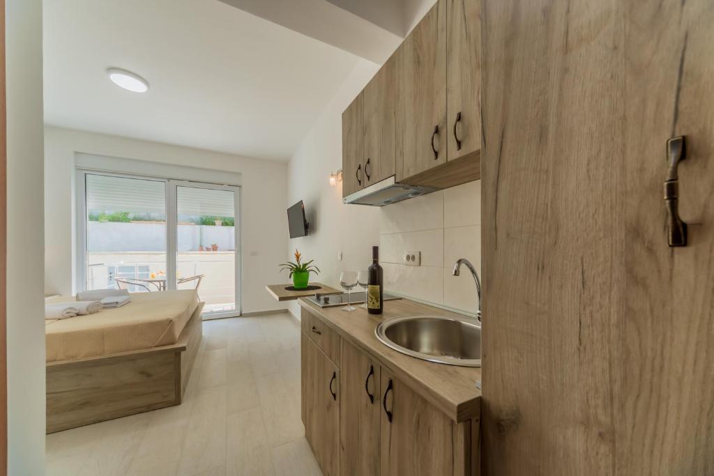 GREJM Lux Family Apartments photo