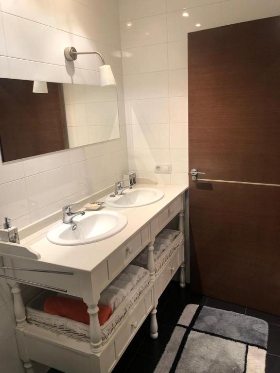 Apartamento con jardin photo