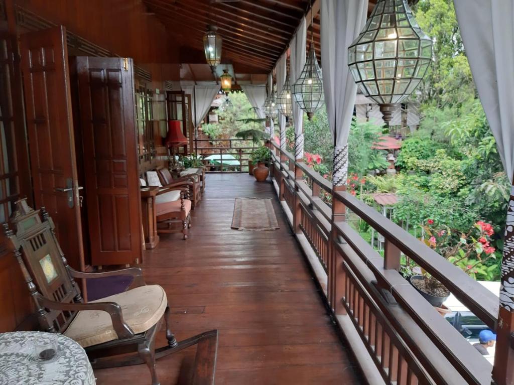 Badjoeri Ethnic Wooden Homestay photo