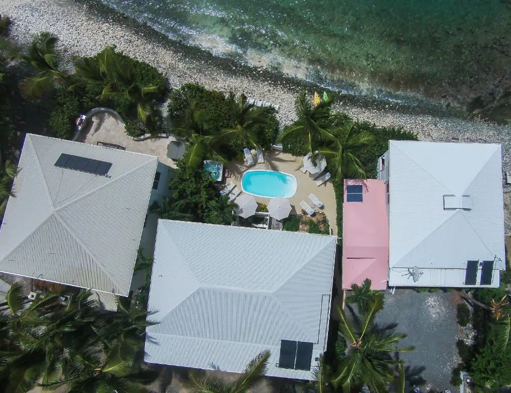 Coconut Coast Villas, hotel in Contant