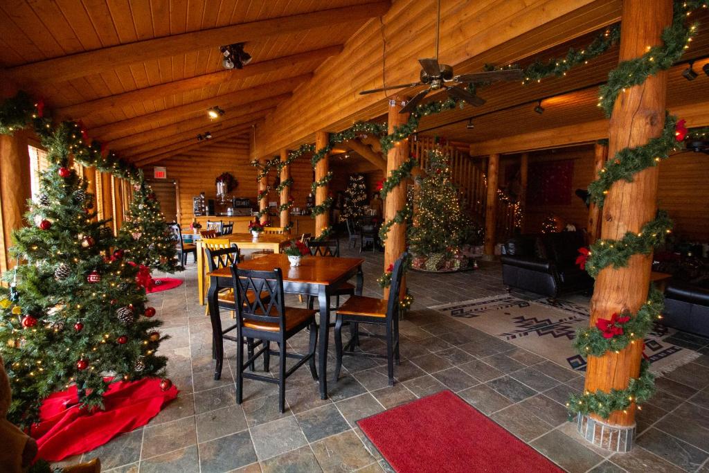 The Lodge at Lolo Hot Springs, Lolo (MT) 2024 Updated Prices, Deals