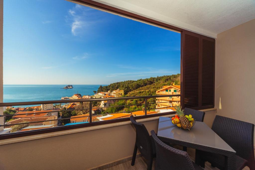 Belvedere Apartments - 1
