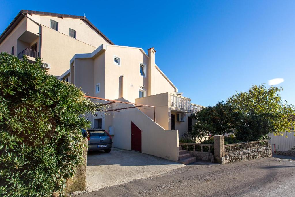 Guest House Lotos photo