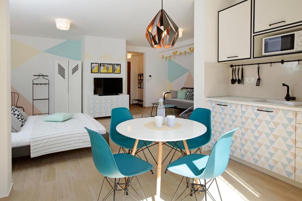 Zorica Apartments Bol — Hotel in Brac Island