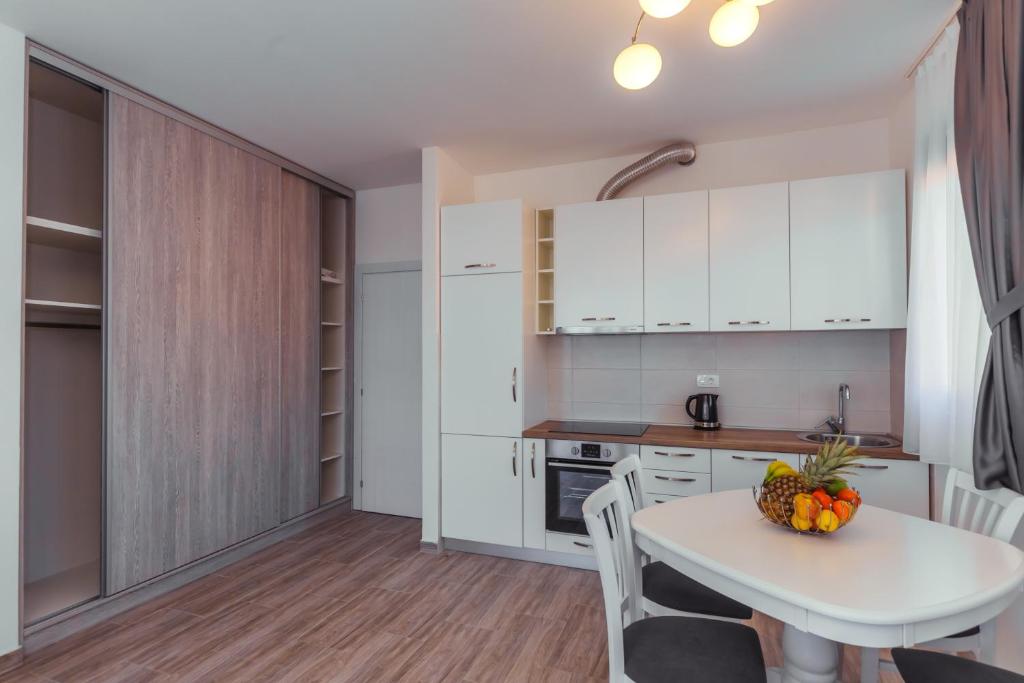 Belvedere Apartments photo