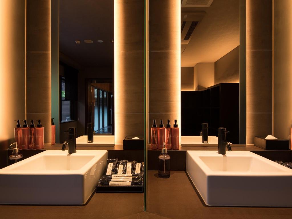 อ่างแช่น้ำร้อนกลางแจ้ง