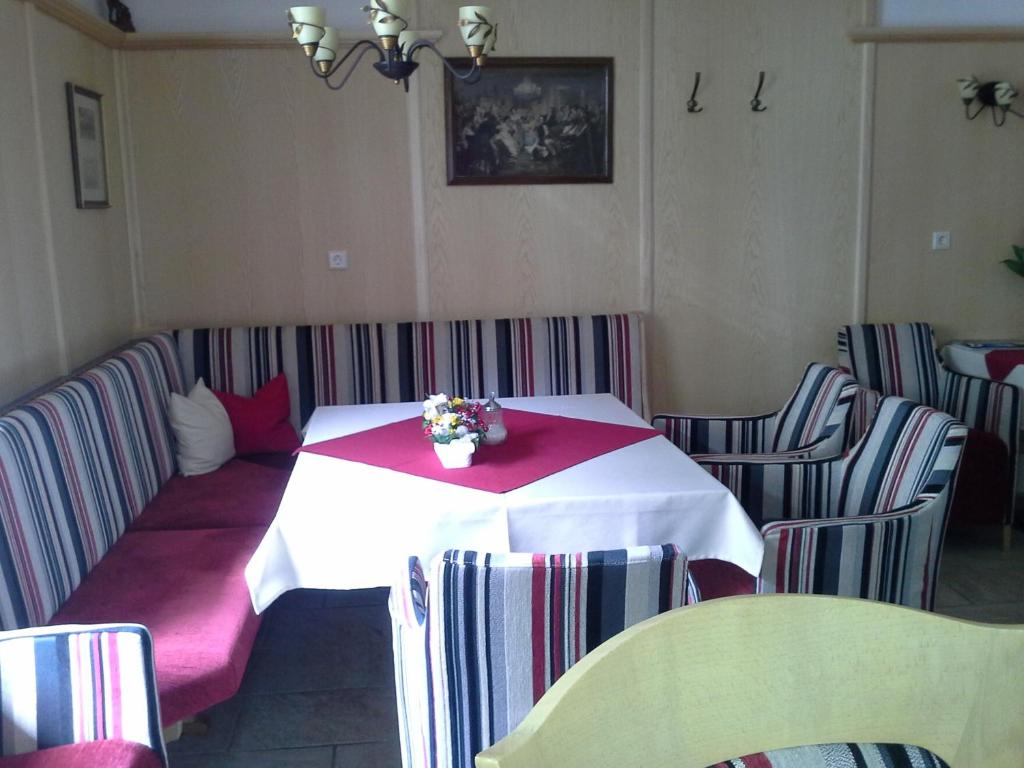 Waldhof - 4