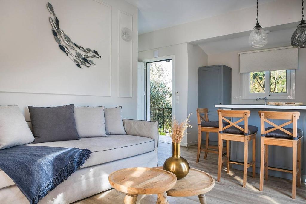 Julia's Luxury Suites, Cephallonia near Argostoli — Hotel in Kefalonia