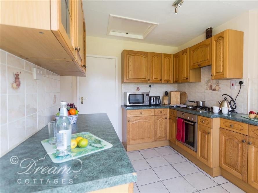 Hillview Bungalow, Burton Bradstock photo 6