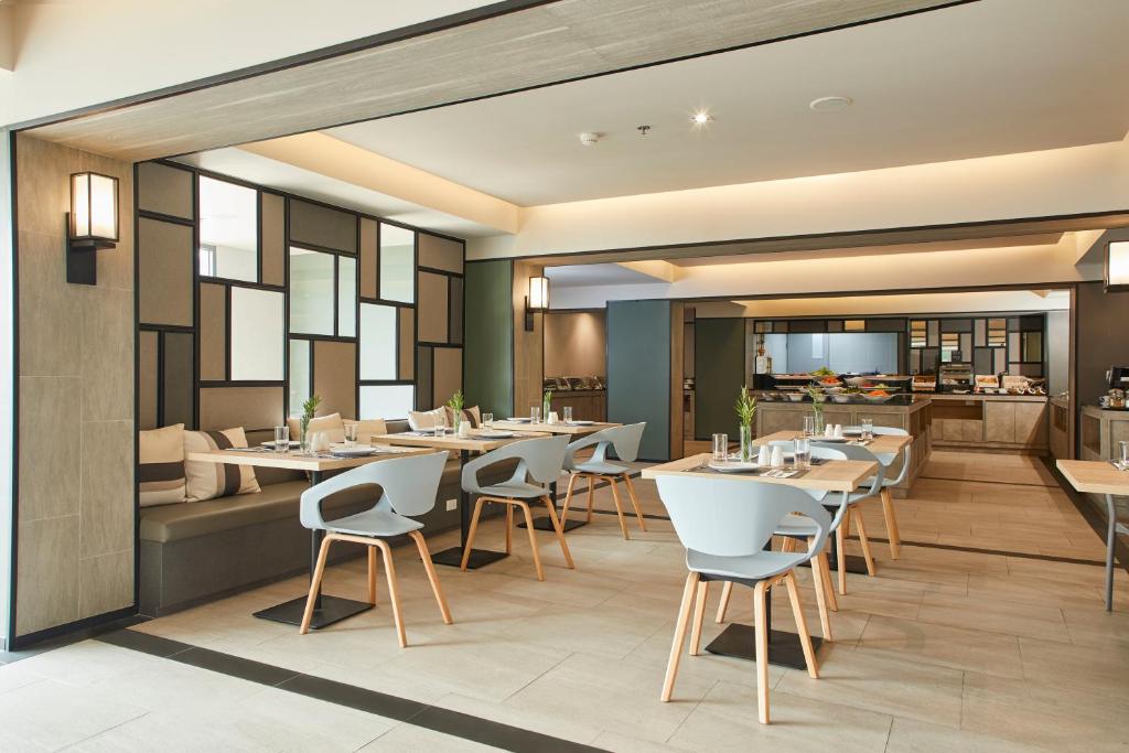 Restaurant, The Quarter Ladprao by UHG in Bangkok