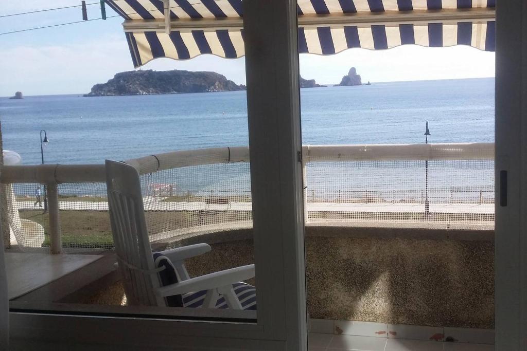 L´Estartit, estudio en primera linea de mar. - 2