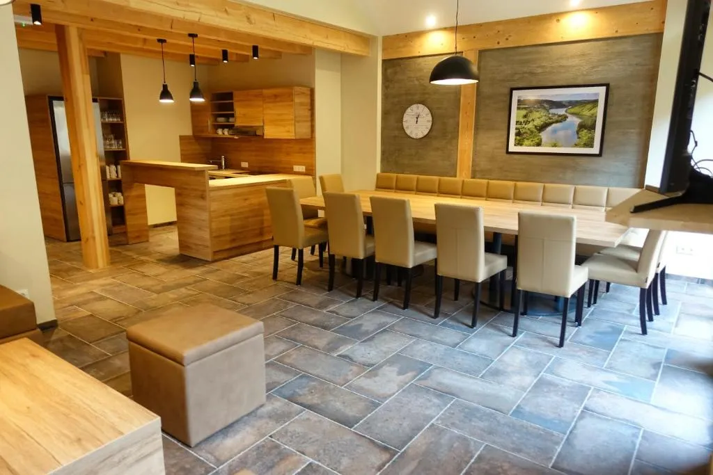 Camping Bissen, hotel in Esch-sur-Sûre