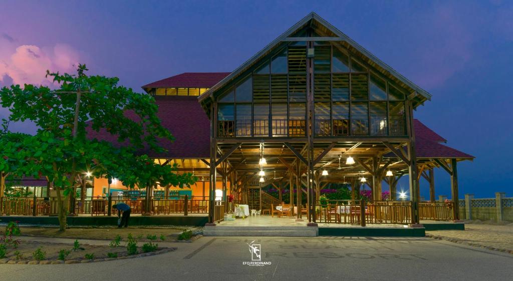 Veke Executive Lodge & Event Center in Cape Coast, Ghana reviews