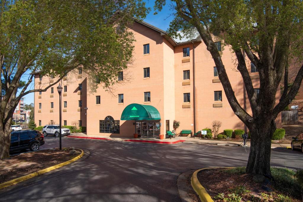 Guest Inn & Suites - Midtown Medical Center, Little Rock