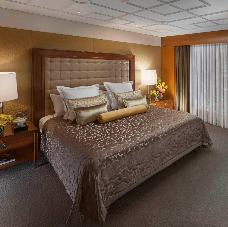 Hotel Room 3