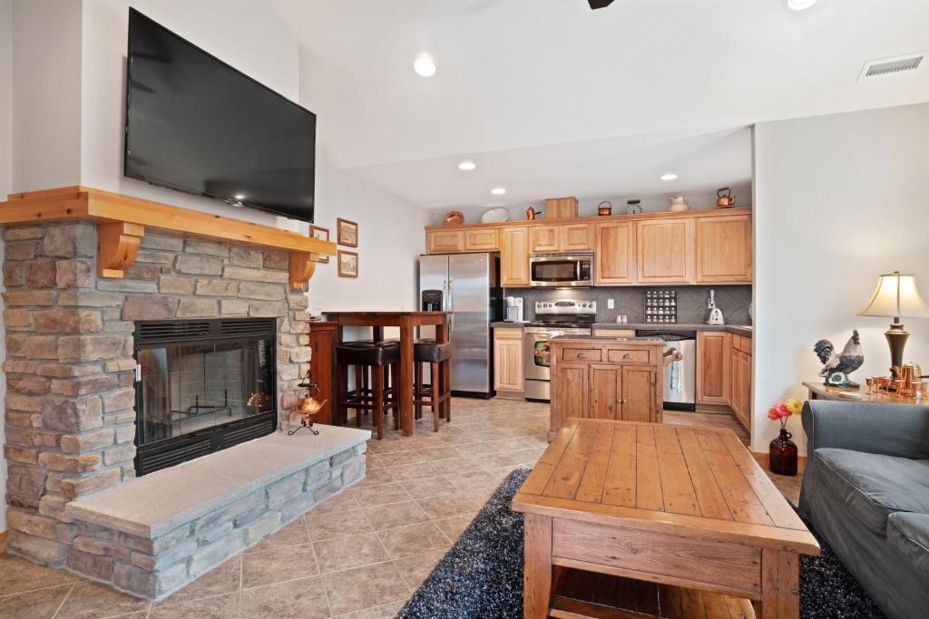 Runaway to the Ridge, Ronald