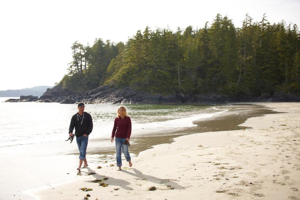 Middle Beach Lodge photo