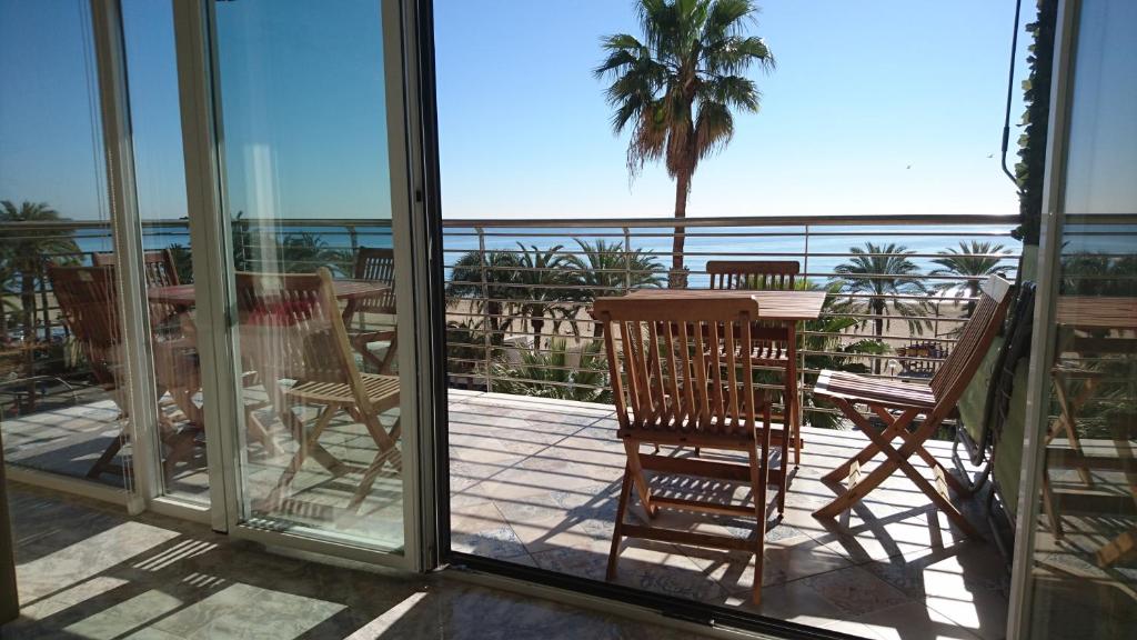 Alicante Sea View Downtown Comfort - 4