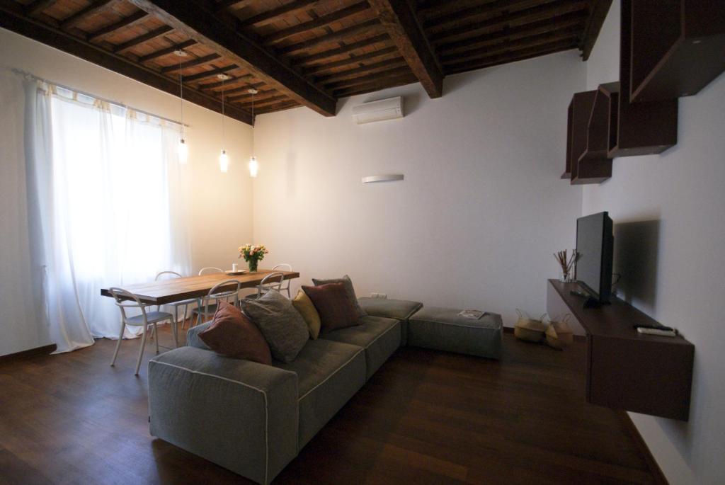 Tabacchi Luxury apartment in Lucca historical center near toll Parking - 4