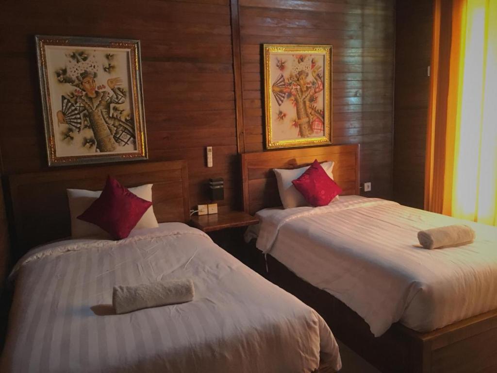 Bamboo Bungalow Jungle View