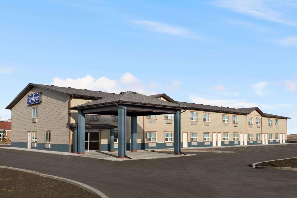 Travelodge by Wyndham Pincher Creek photo