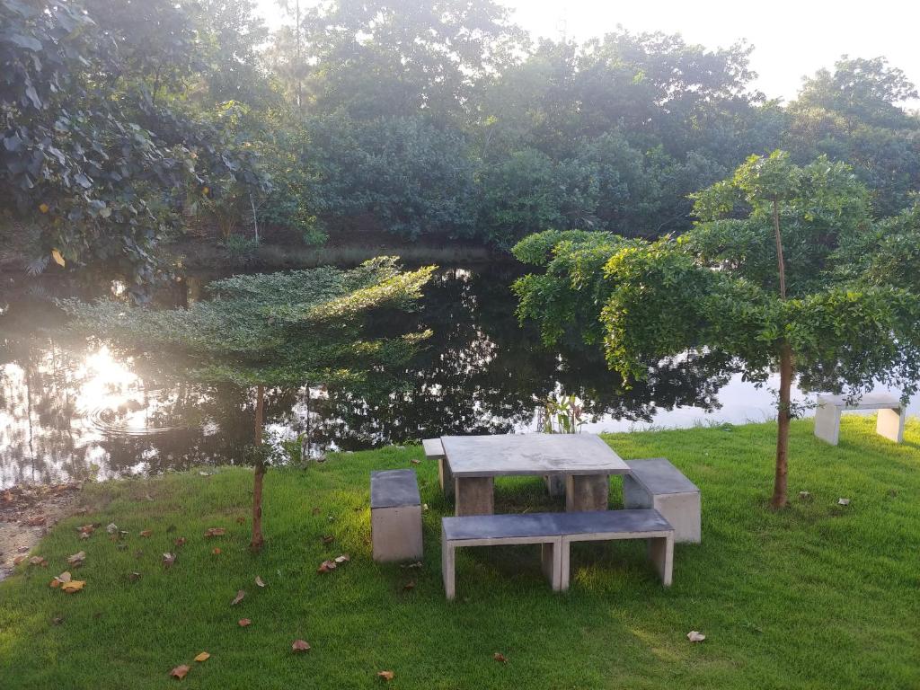 Exterior view, Thipburee Riverside Hotel in Nakhon Si Thammarat