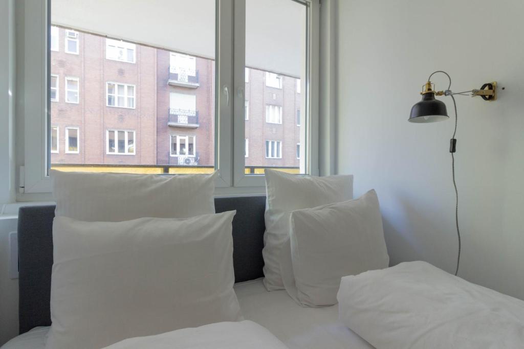 Standard Apartment by Hi5 - Madach photo