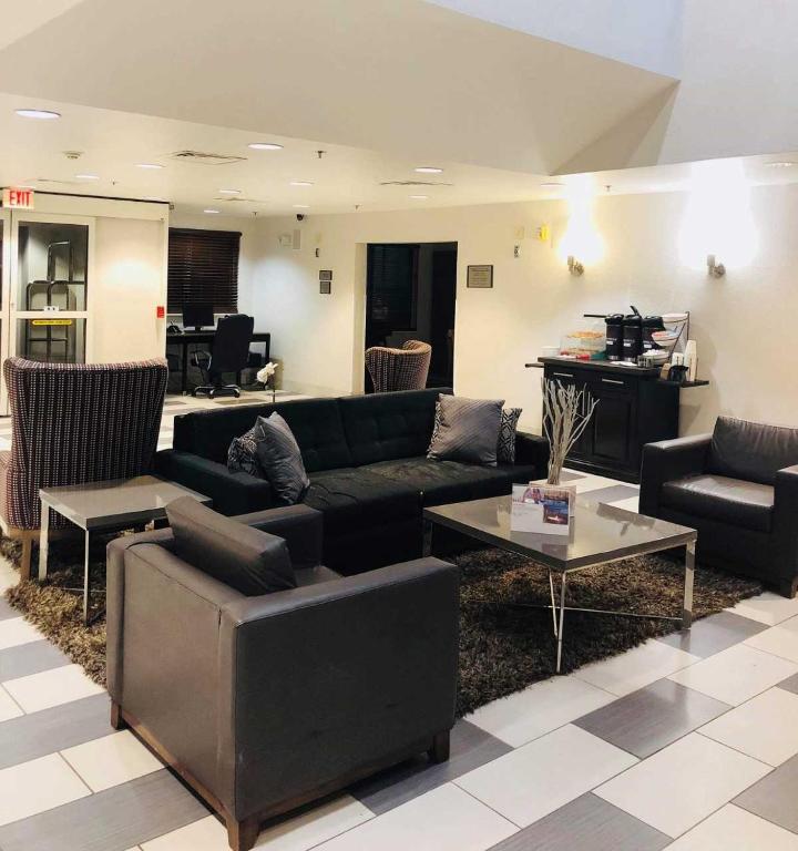 Country Inn & Suites by Radisson, DFW Airport South, TX photo