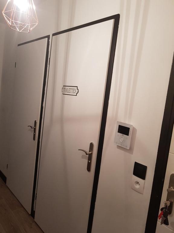 Private room CDG airport Parc Expo 전경