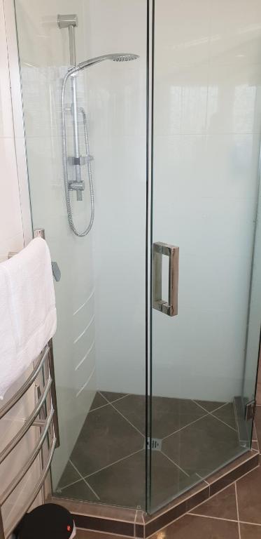 Rose Apartments Unit 6 Central Rotorua-Accommodation & Spa photo