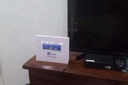 Shared lounge/TV area