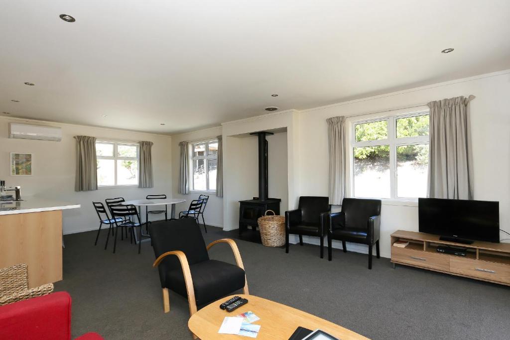 Totara Cottage photo