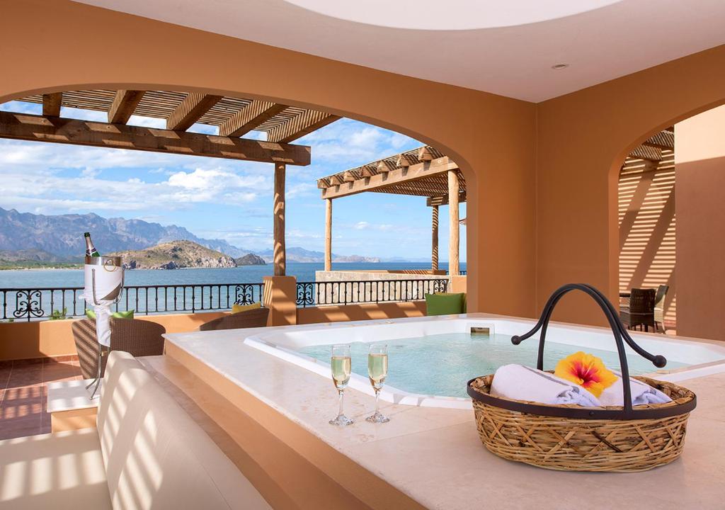 Villa del Palmar at the Islands of Loreto