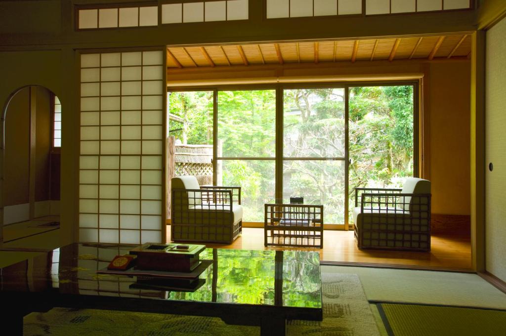 벳푸 온센 벳푸 쇼와엔 (Beppu Onsen Beppu Showaen)