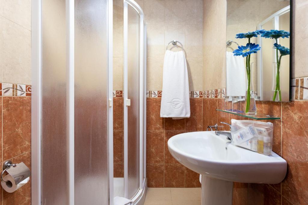 Globales Acuario — Hotel rooms in Puerto de la Cruz, Canary Islands