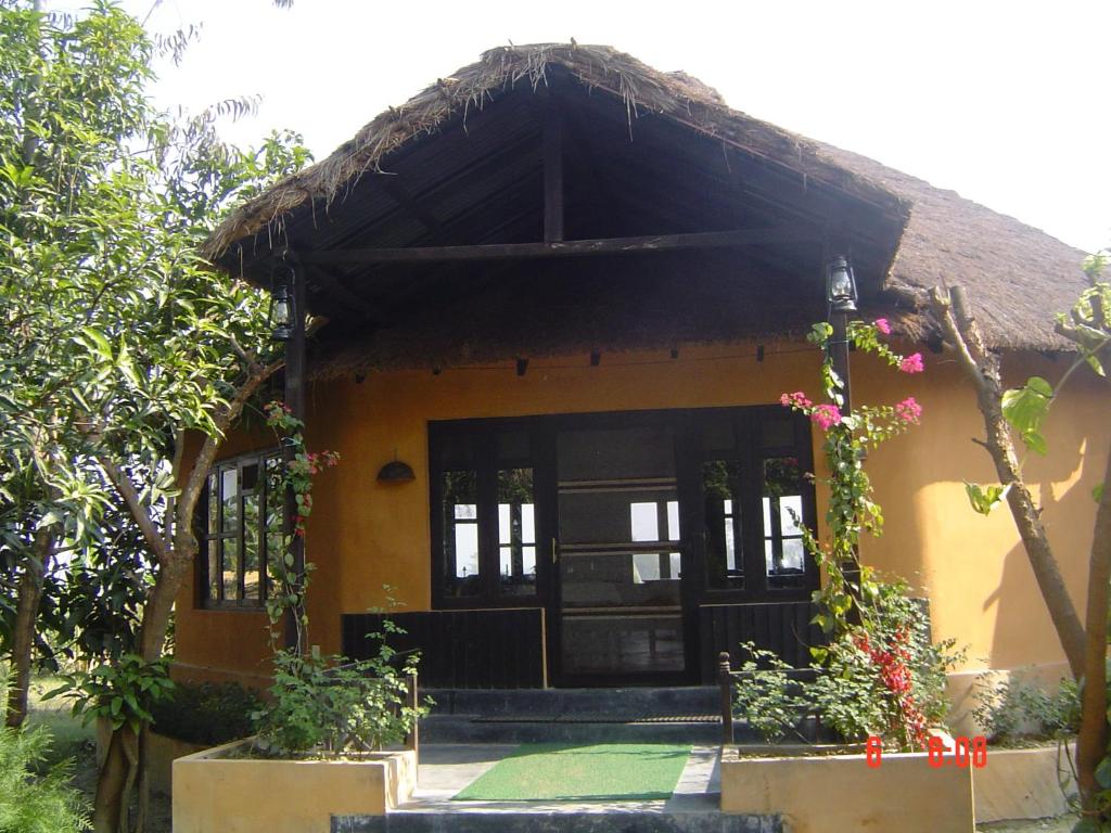 Rhino Lodge Bardia