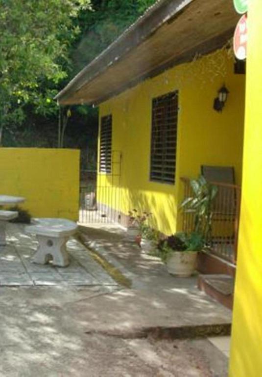 Entrance, Tonys Guest House in Port Of Spain