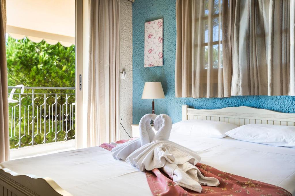 Irilena Studios and Apartments photo