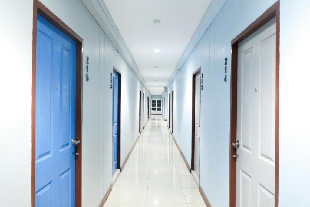 โรงแรม เดอะริช ราชพฤกษ์ โฮเทล แอนด์ เรสซิเดนซ์ photo