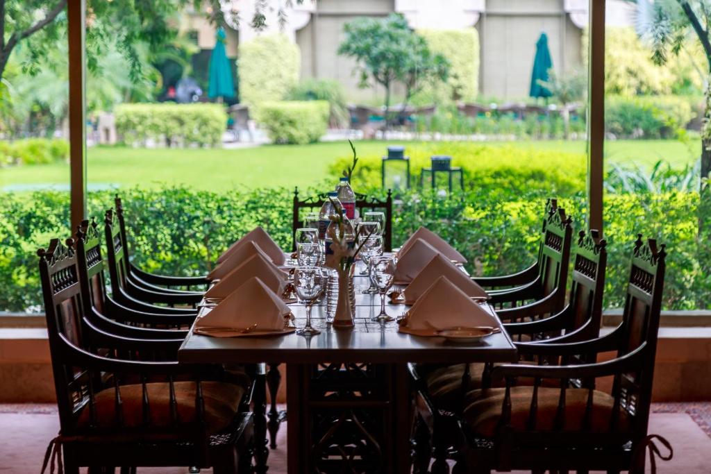 Un restaurant de l'hôtel Islamabad Serena