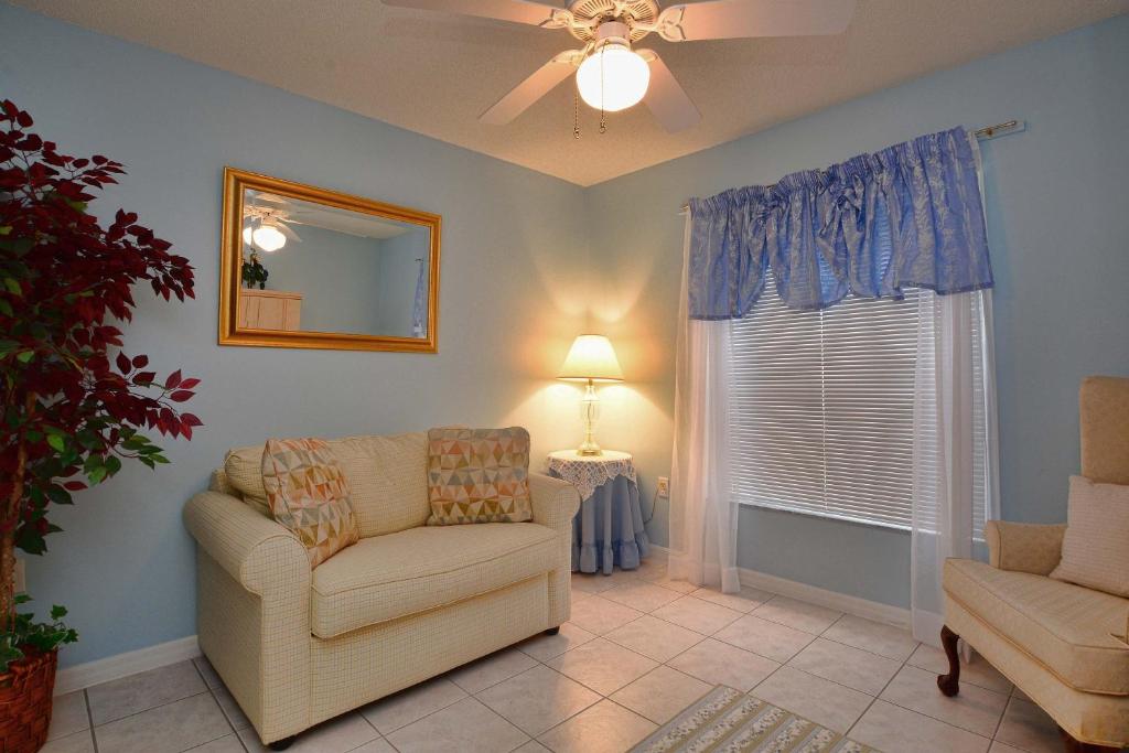 Greater Groves - 3 Bedrooms House w/pool-5205GG photo