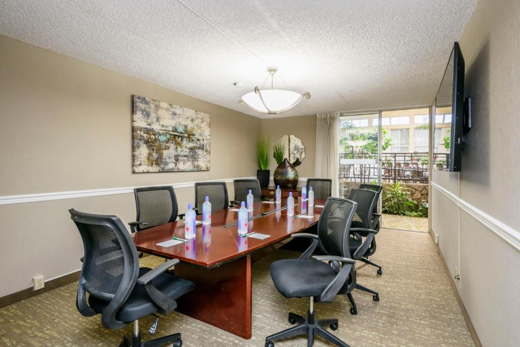 Wyndham Garden Fresno Yosemite Airport Photo 13